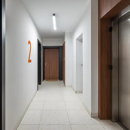 Lägenhet Praga Poludnie 2-bedroom *