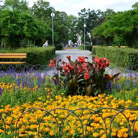 Praga Poludnie 2-bedroom * ワルシャワ